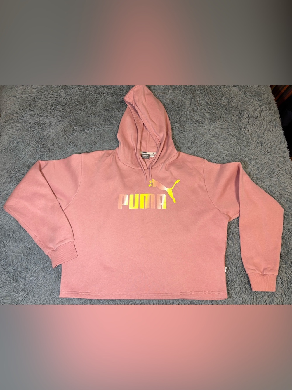 Puma Women’s Crop Hoodie in Dusty Pink with Yellow Logo Ombré logo